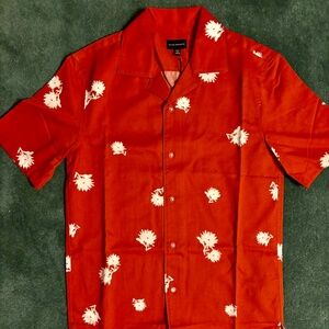 NWT Club Monaco Short Sleeve Camp Collar Tossed Floral Shirt